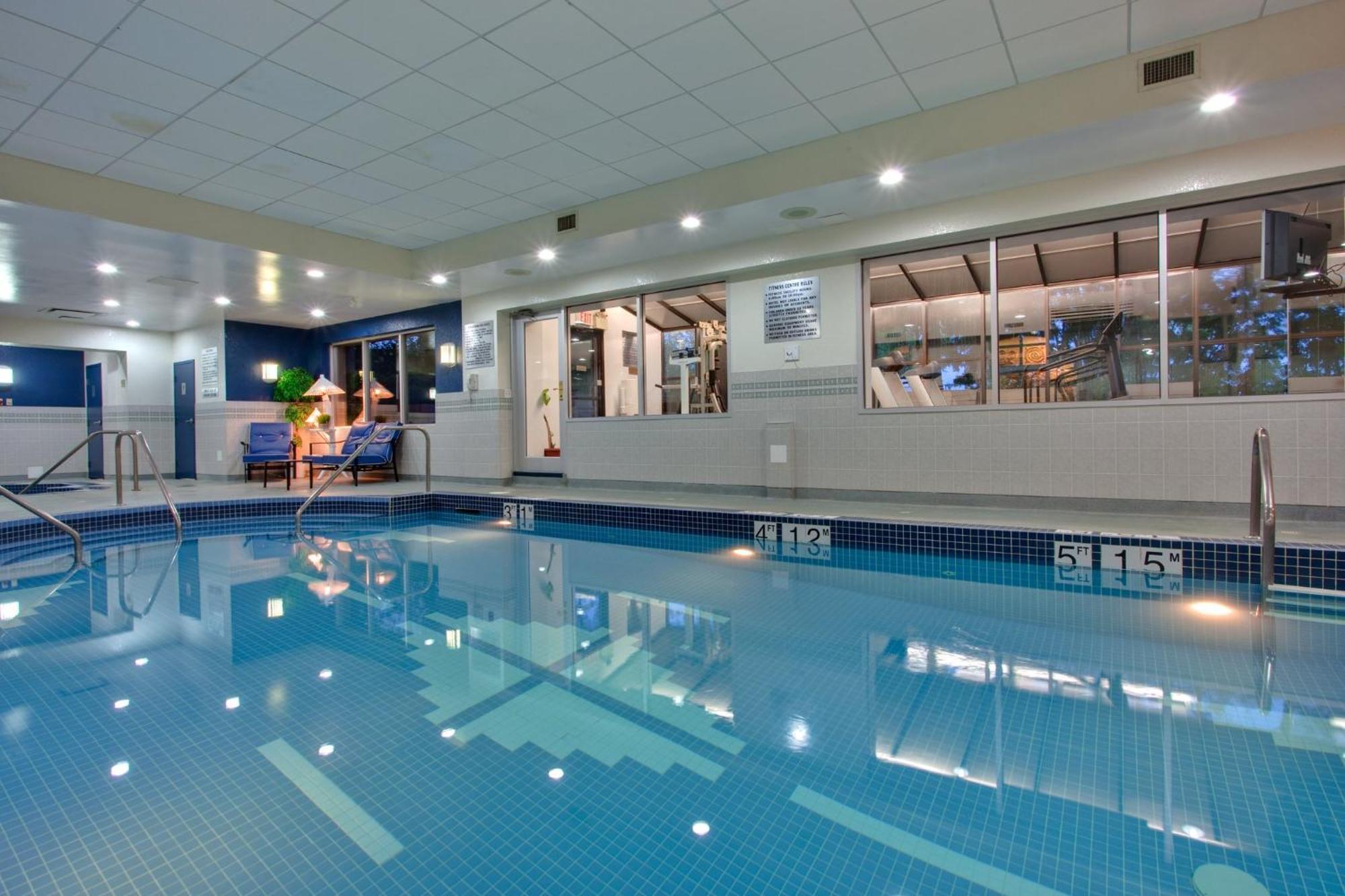 Holiday Inn Calgary Airport By Ihg Eksteriør bilde