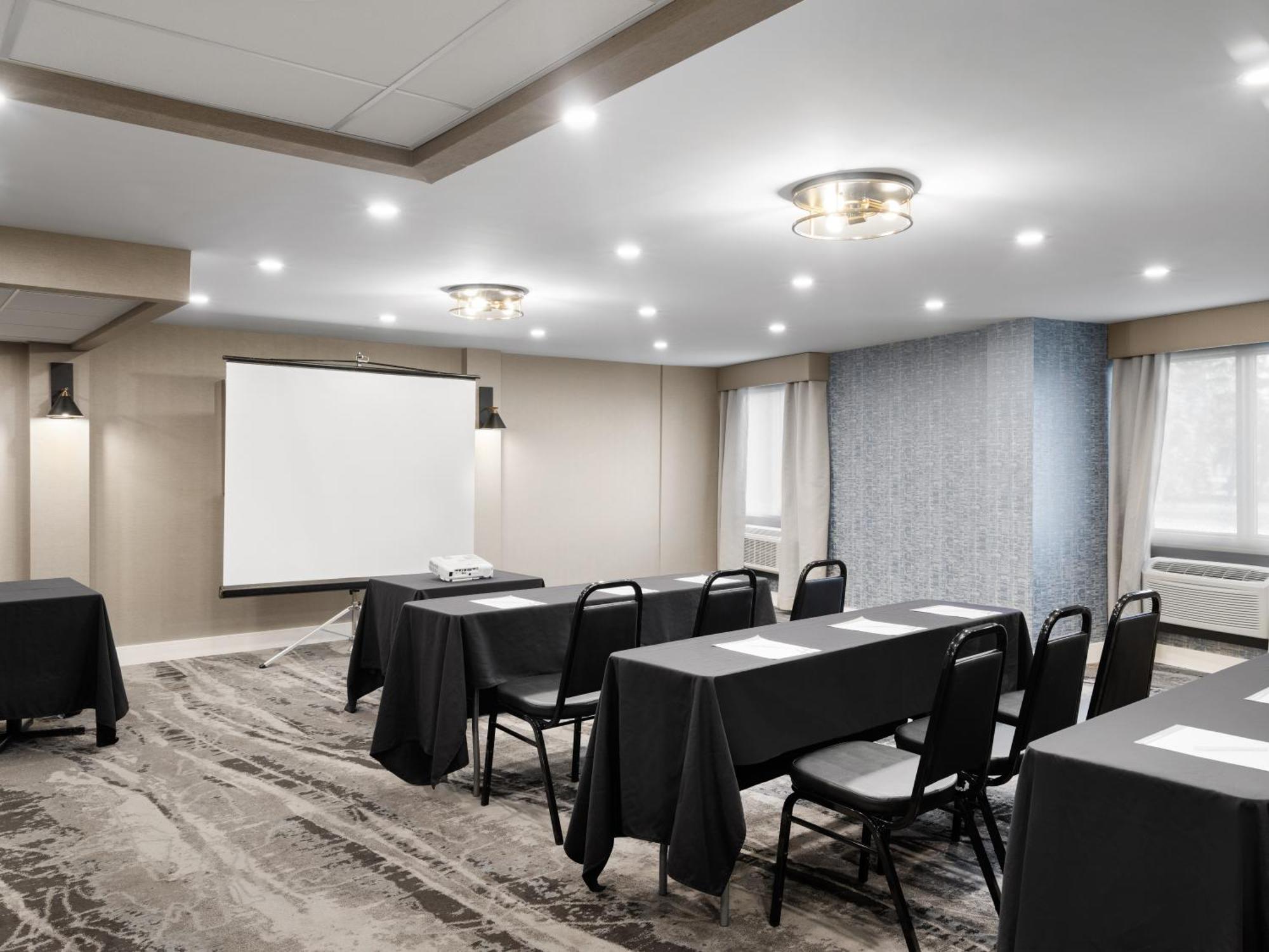 Holiday Inn Calgary Airport By Ihg Eksteriør bilde