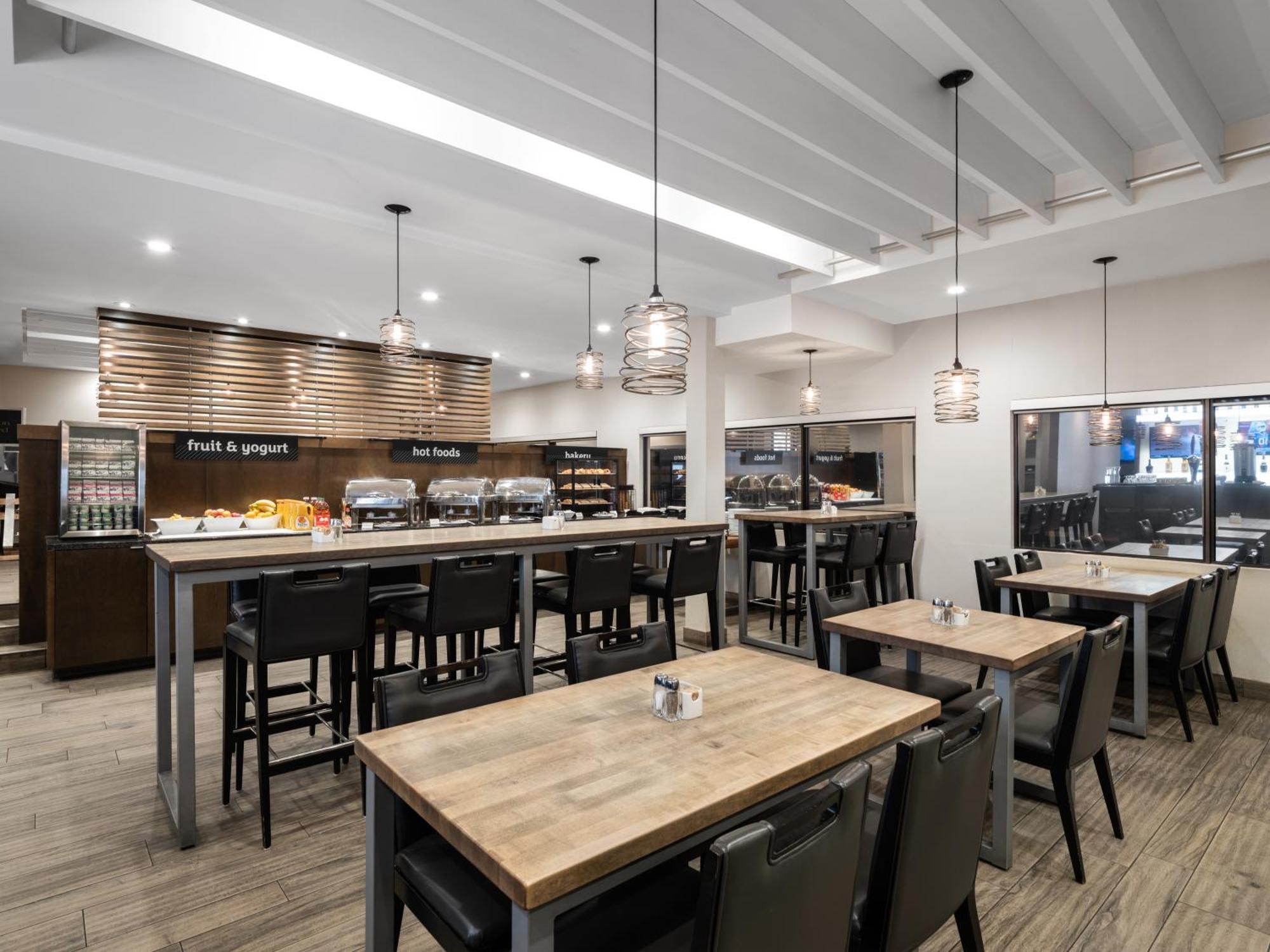 Holiday Inn Calgary Airport By Ihg Eksteriør bilde