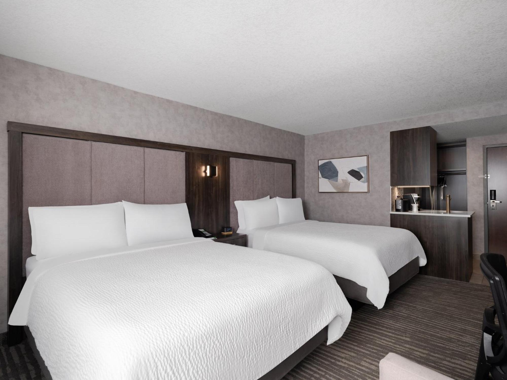 Holiday Inn Calgary Airport By Ihg Eksteriør bilde